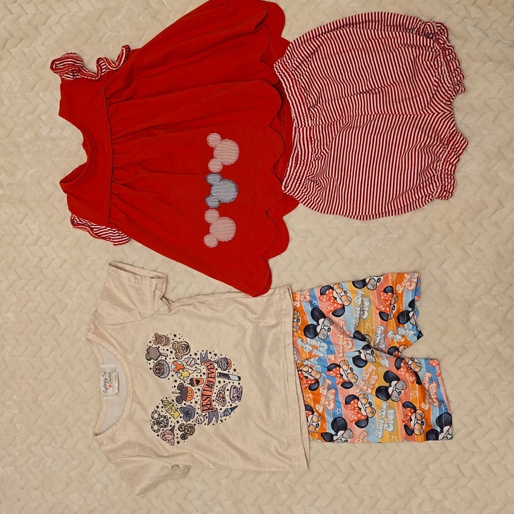 2 Disney Parks outfits!